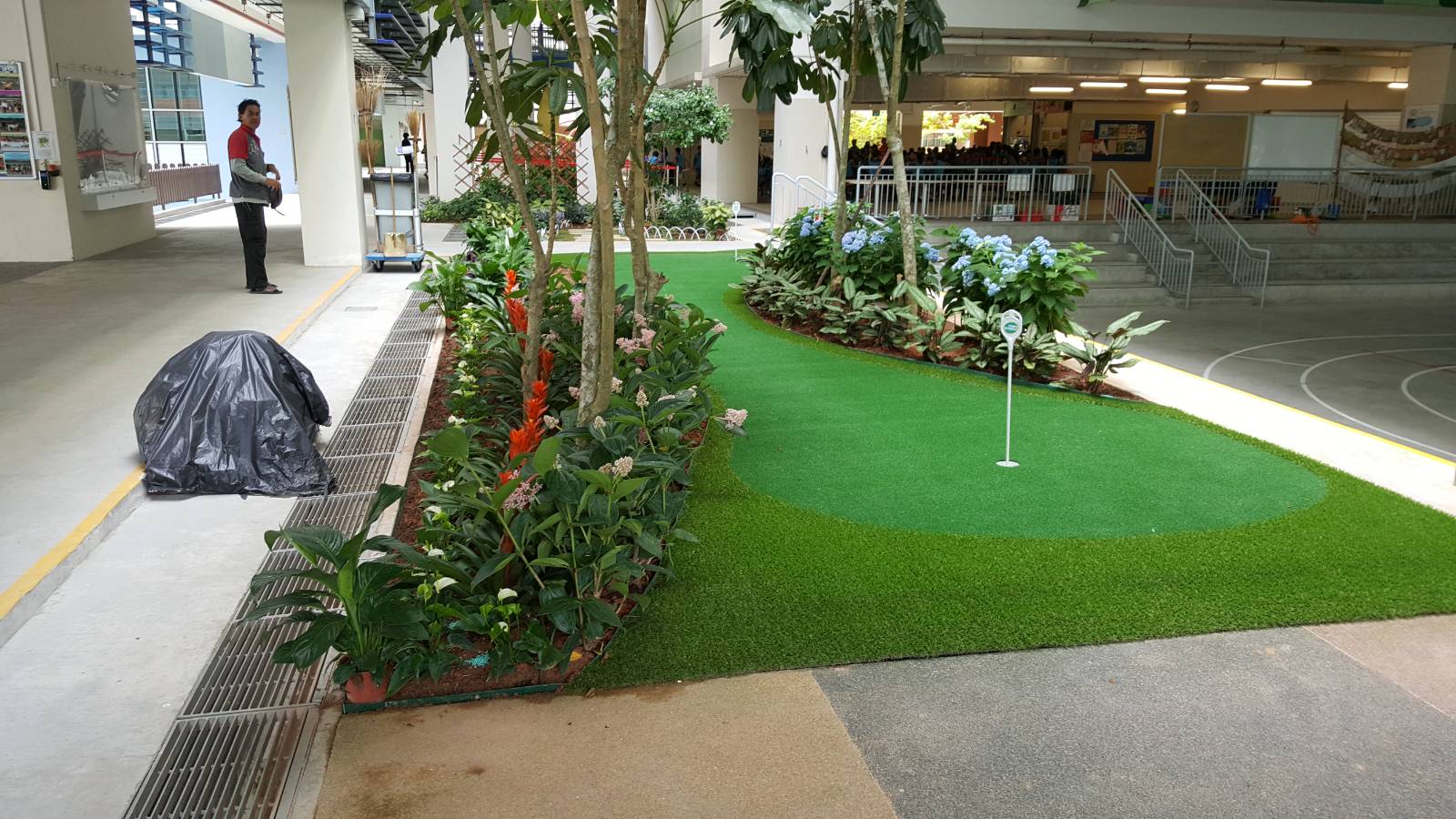 Namgrass putting-green garden at West Spring Primary School